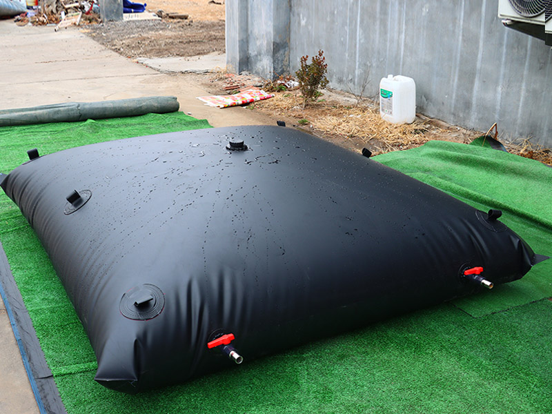 晒水袋.jpg